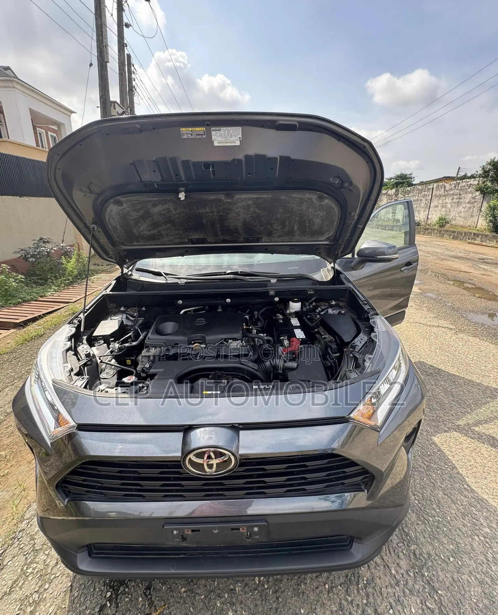 Toyota RAV4 2021 Gray