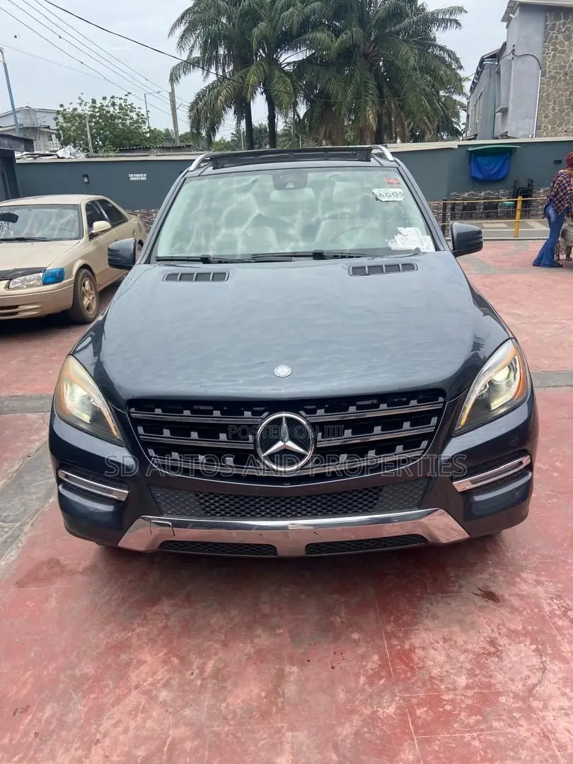 Mercedes-Benz M Class ML350 4MATIC 4dr SUV AWD (3.5L 6cyl 7A) 2015 Blue