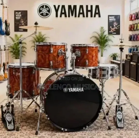 Yamaha Acoustic 5 Set of Drums
