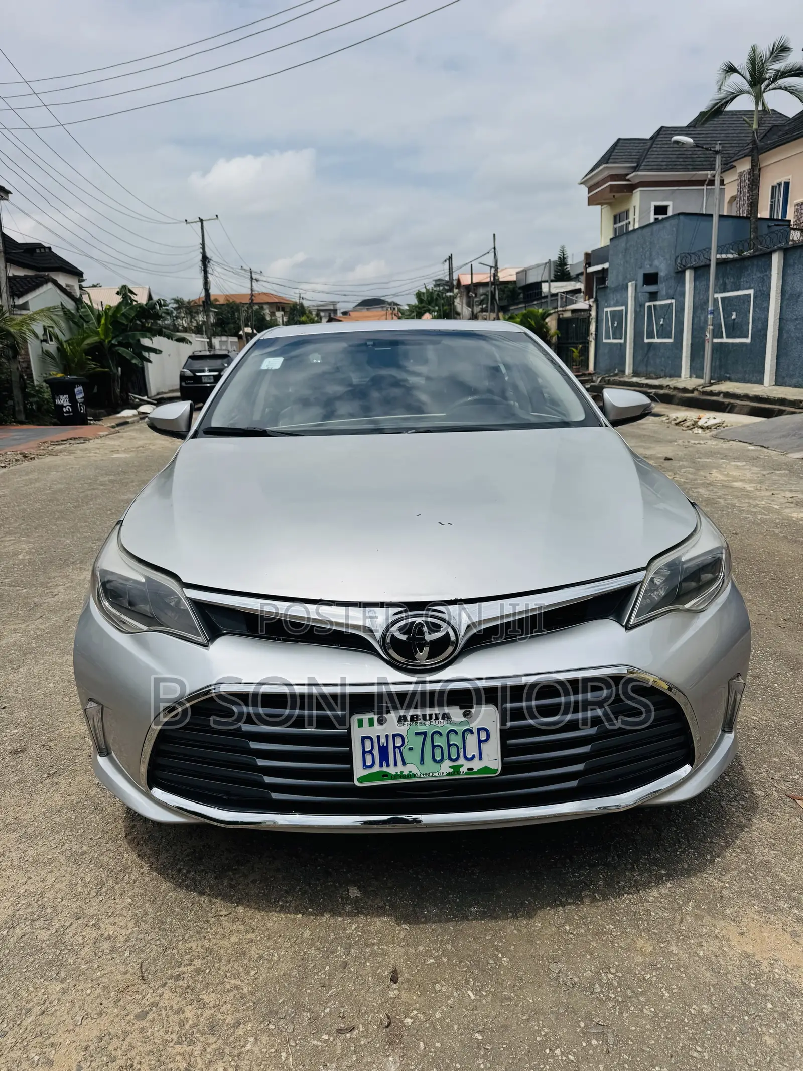 Toyota Avalon Limited 4dr Sedan (3.5L 6cyl 6A) 2014 Silver