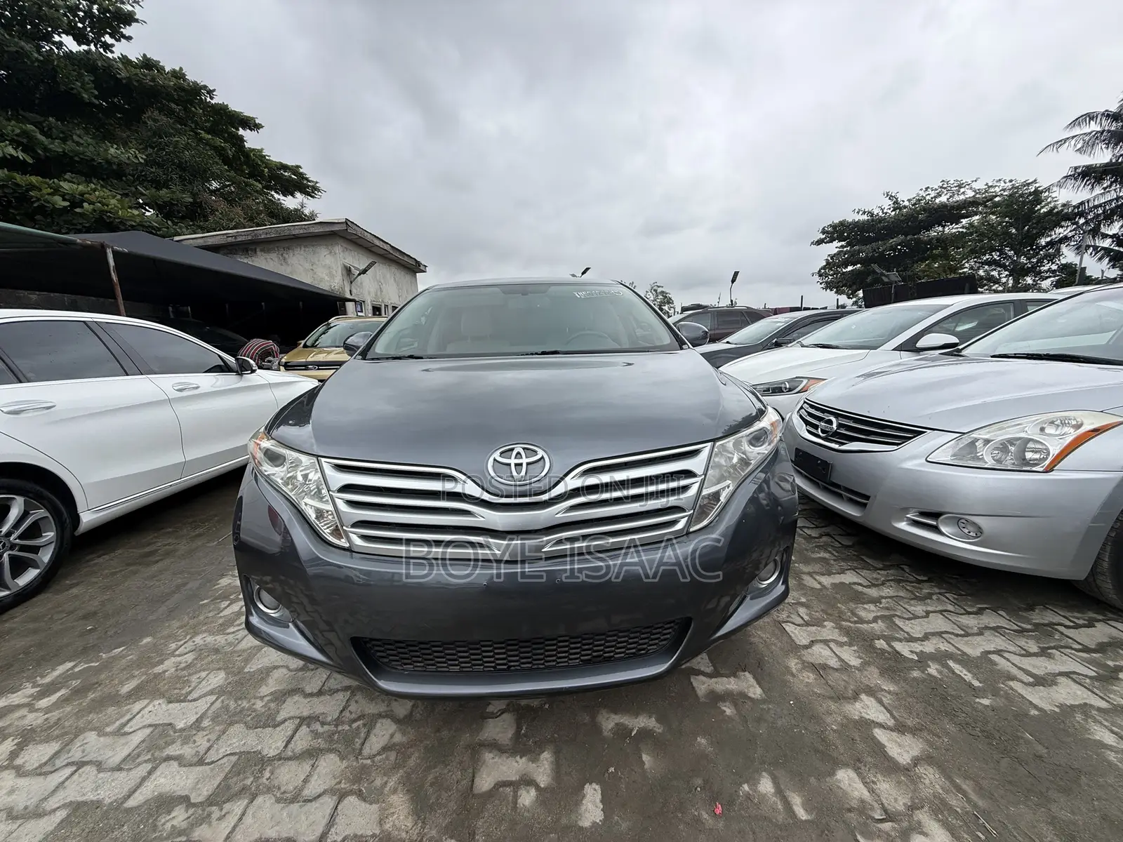 Toyota Venza LE 2012 Gray