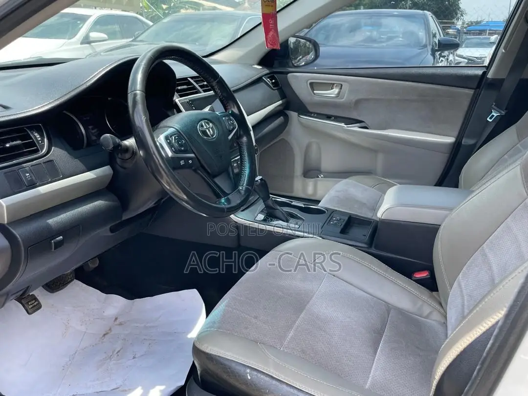 Toyota Camry 2016 White