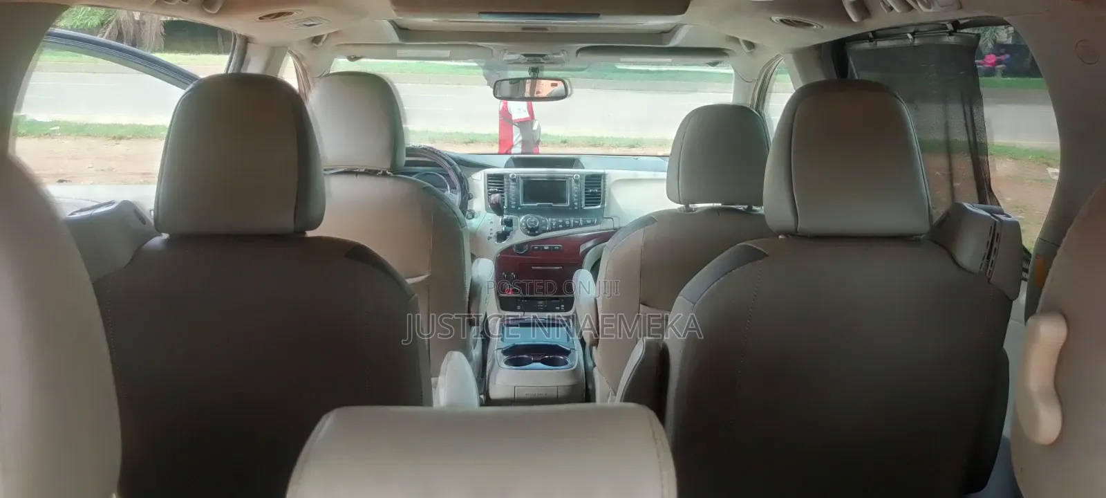 Toyota Sienna 2015 Black