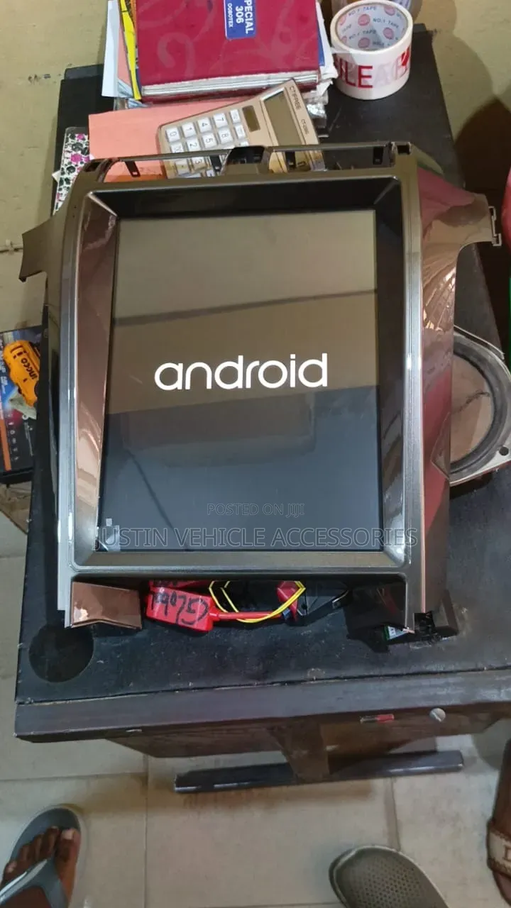 Lexus GX 460 Tesla Screen