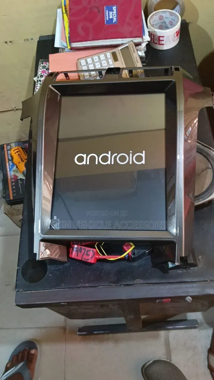 Lexus GX 460 Tesla Screen