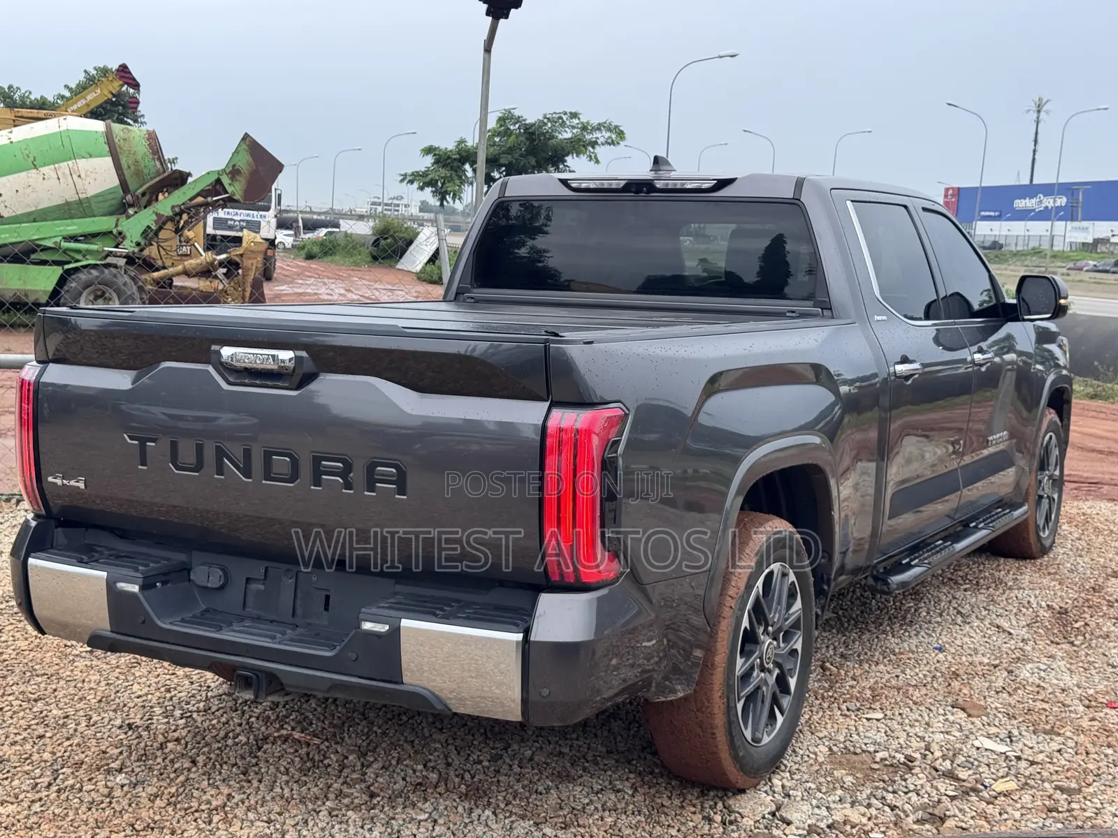 Toyota Tundra Limited 2022 Gray