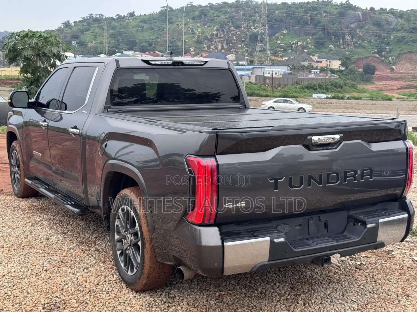 Toyota Tundra Limited 2022 Gray