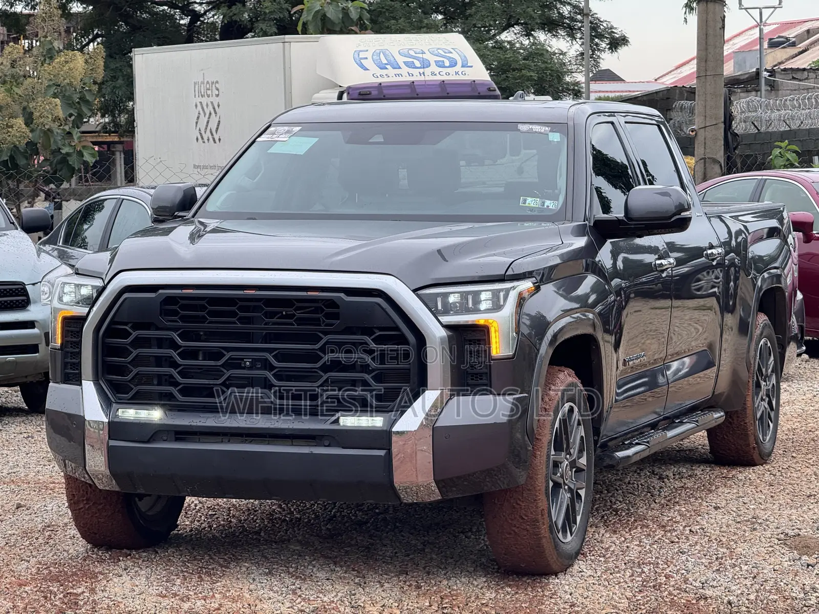 Toyota Tundra Limited 2022 Gray