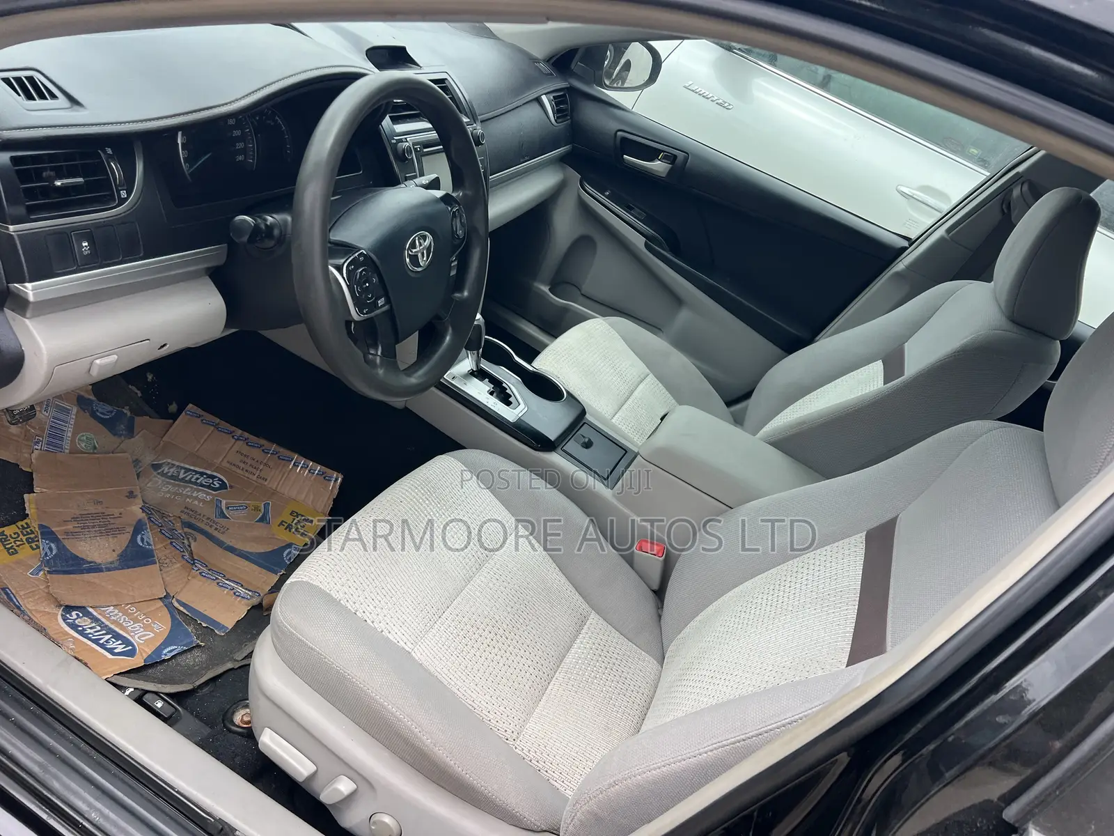 Toyota Camry LE 4dr Sedan (2.5L 4cyl 6A) 2012 Black