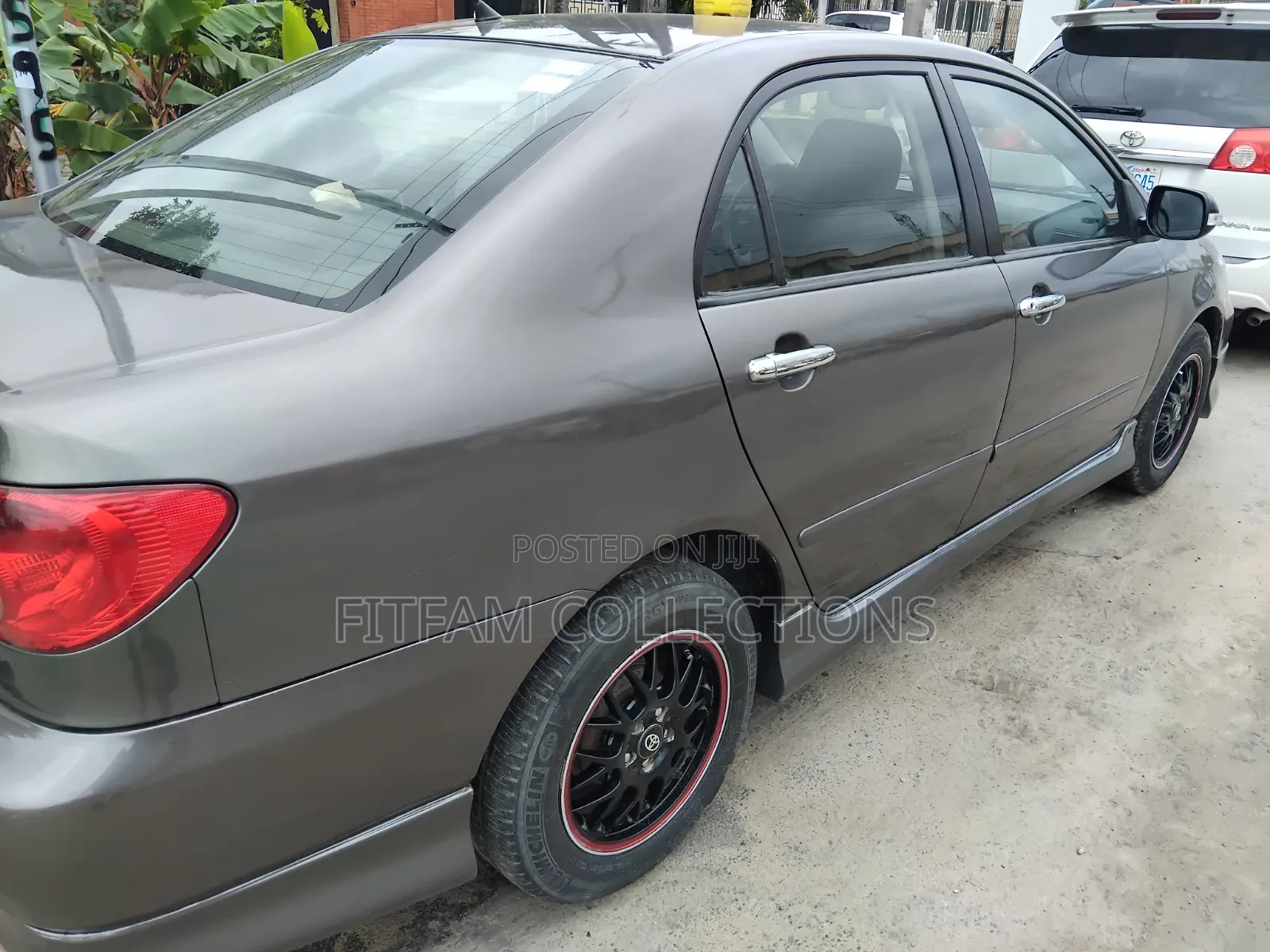 Toyota Corolla 2005 Gray