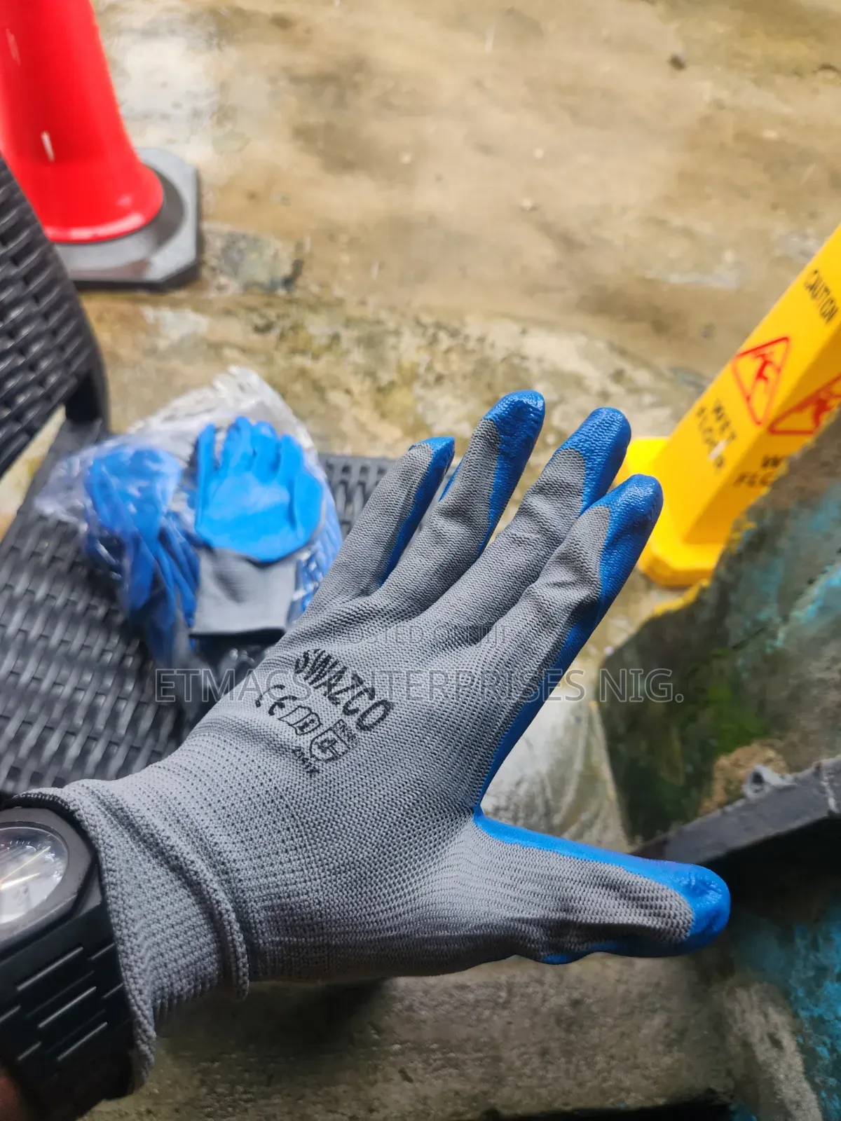 Hand Glove