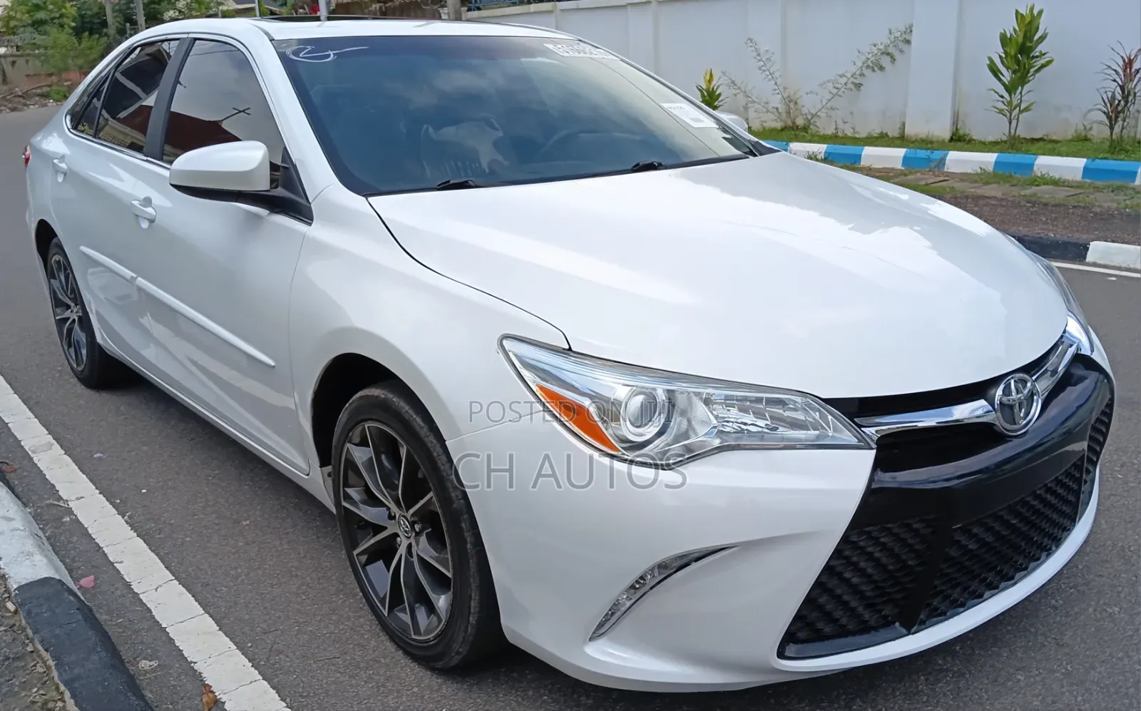 Toyota Camry XSE 4dr Sedan (2.5l 4cyl 6A) 2016 White