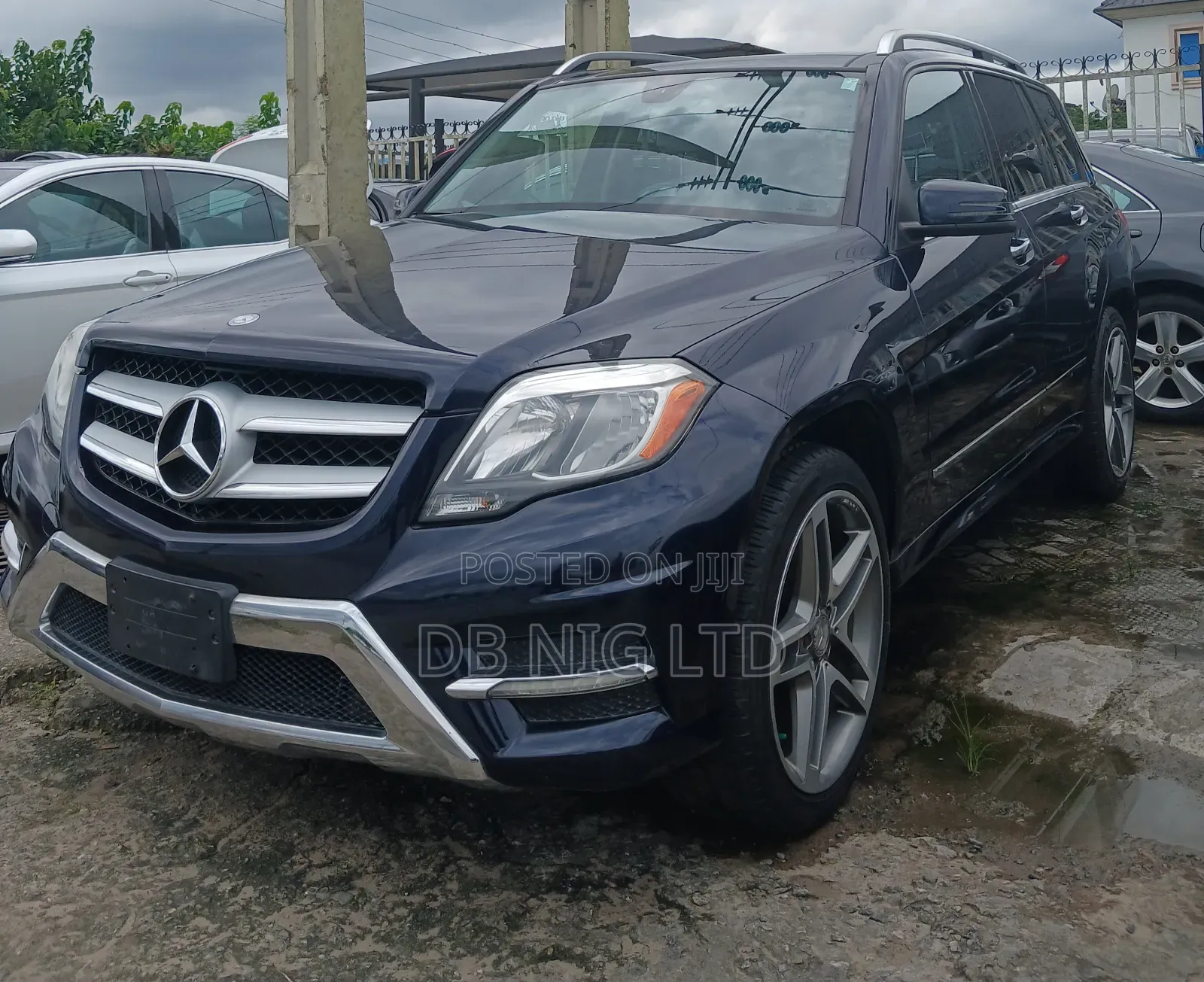 Mercedes-Benz GLK-Class Base GLK 350 4dr AWD 4MATIC (3.5L 6cyl 7A) 2015