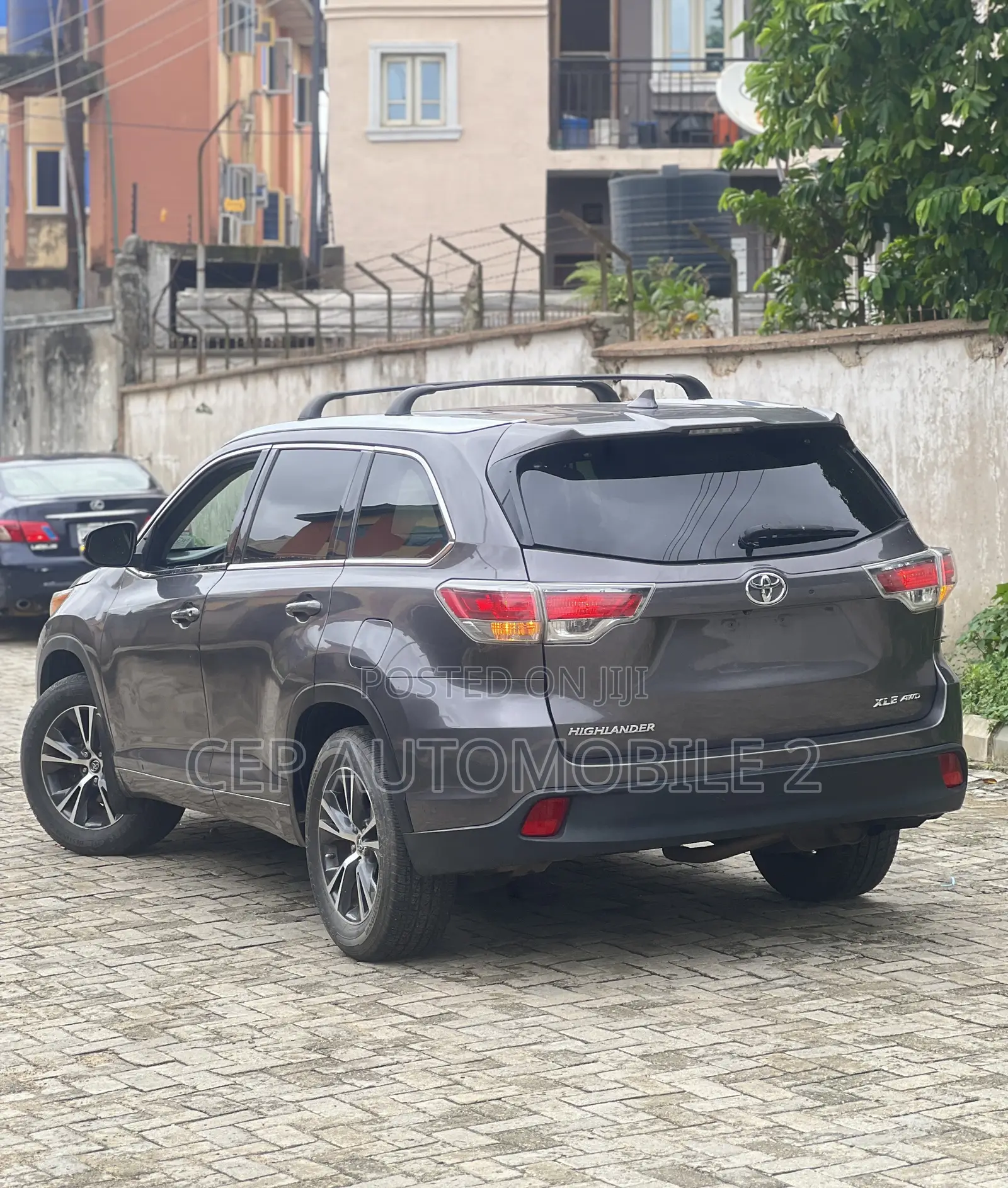 Toyota Highlander XLE V6 4x2 (3.5L 6cyl 6A) 2016 Gray