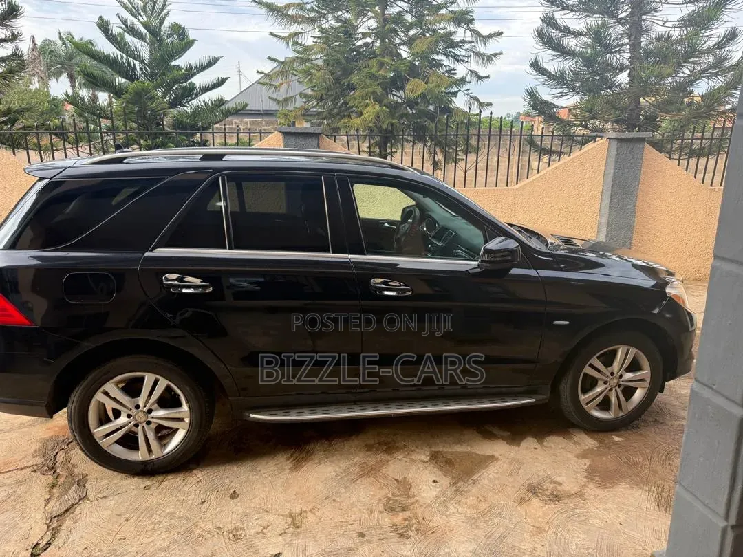 Mercedes-Benz M Class 2012 Black