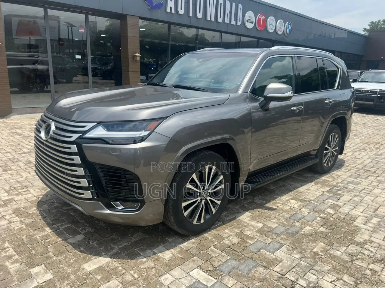 Lexus LX 2023 Gray