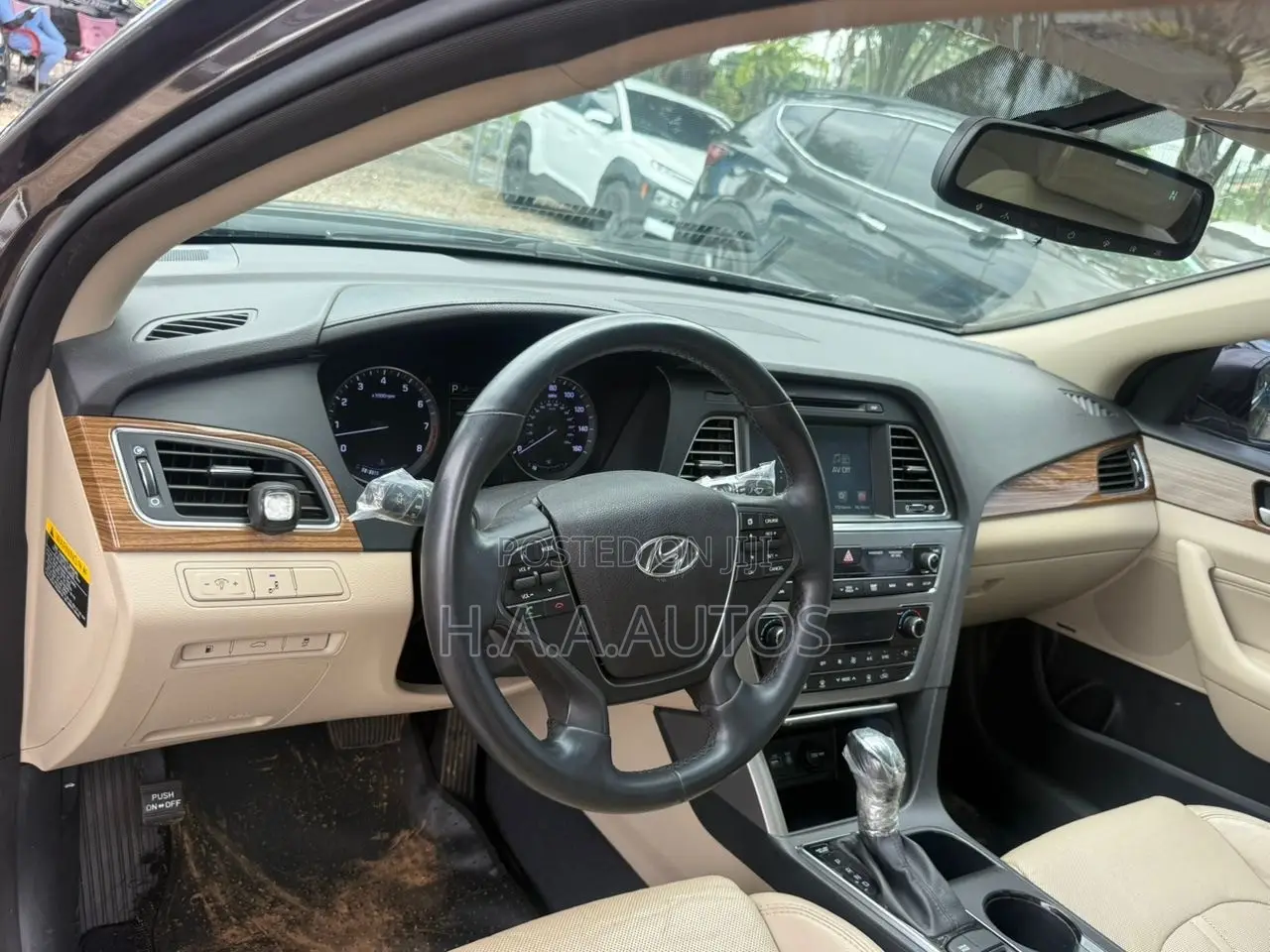 Hyundai Sonata Limited 4dr Sedan (2.4L 4cyl 6A) 2015 Gold