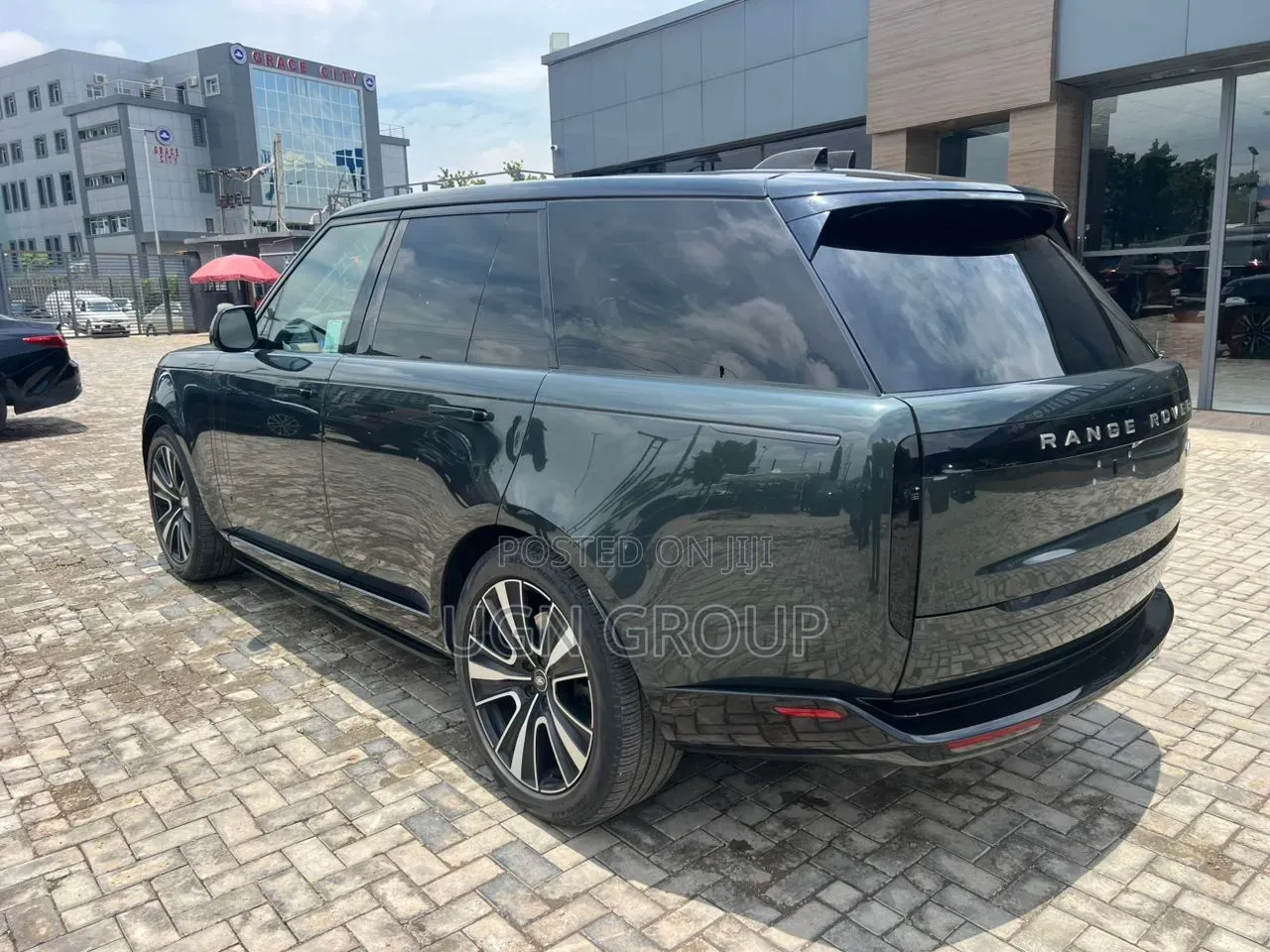 New Land Rover Range Rover 2023 Green