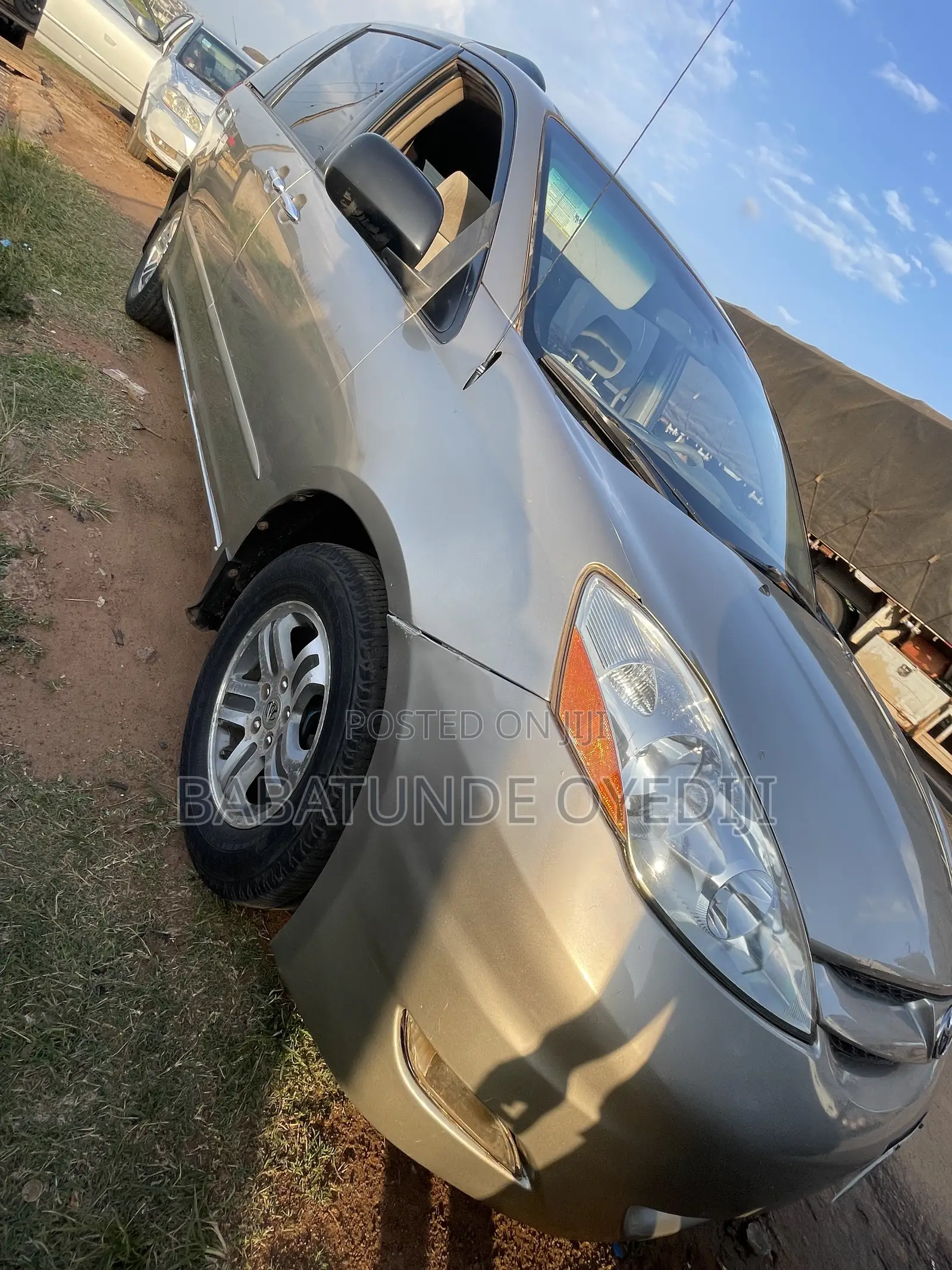 Toyota Sienna CE AWD 2007 Gold