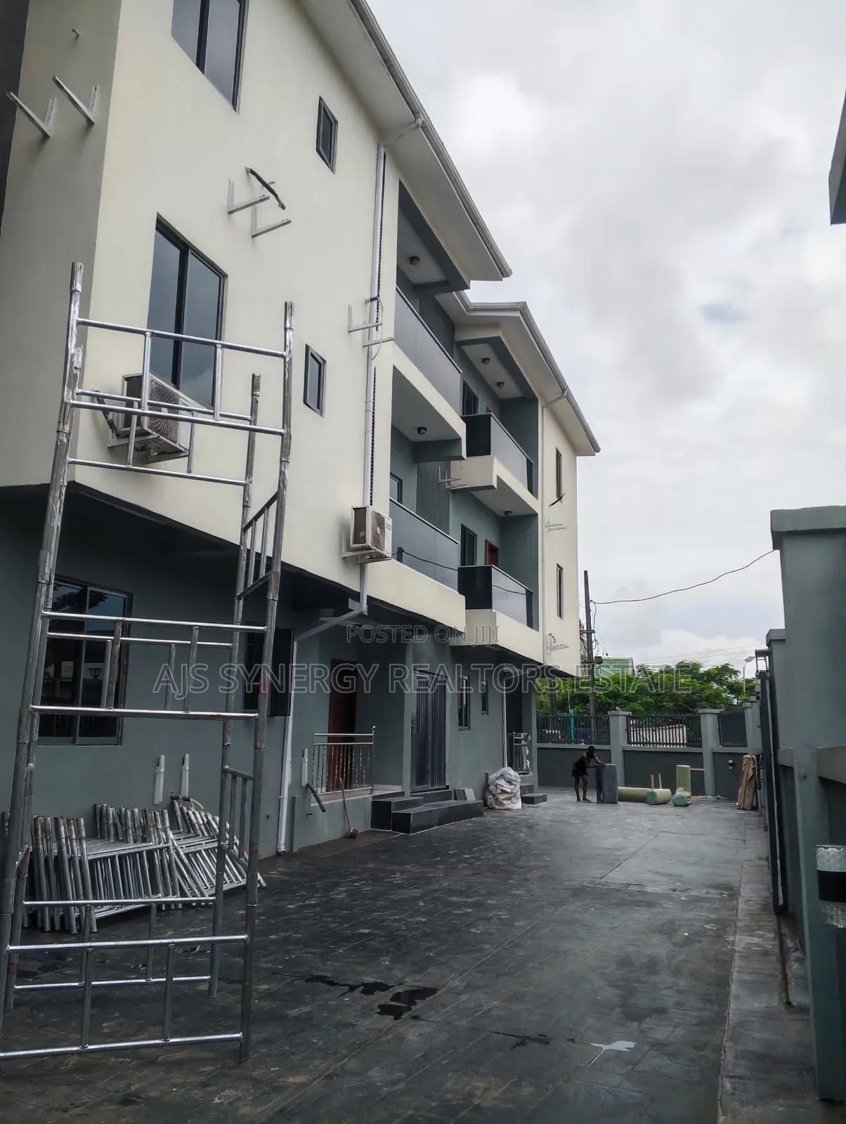 4bdrm Duplex in Behind Evercare, Lekki Phase 1 for rent