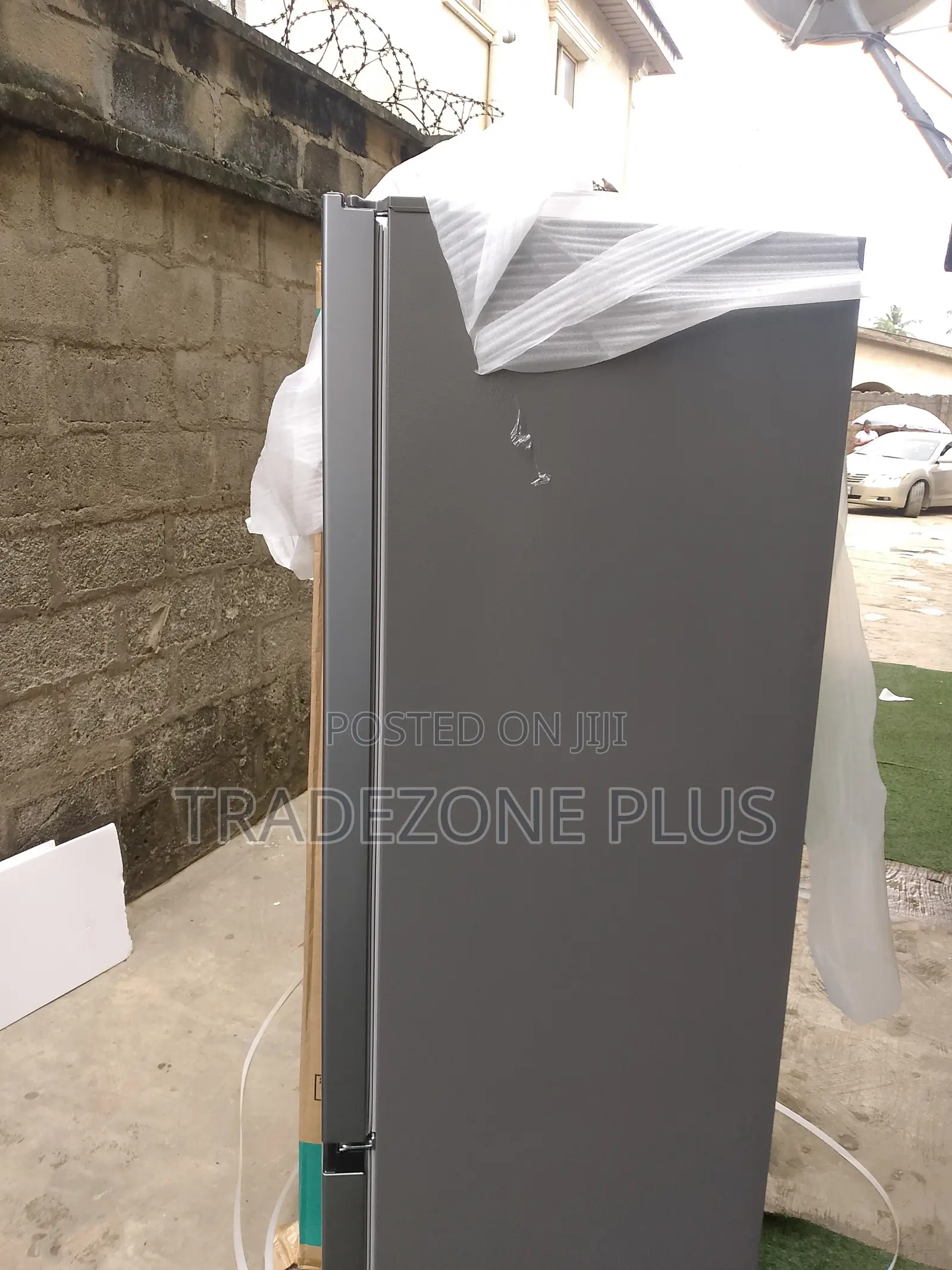 Hisense RD35DCB 264L – Coolness Meets Convenience!