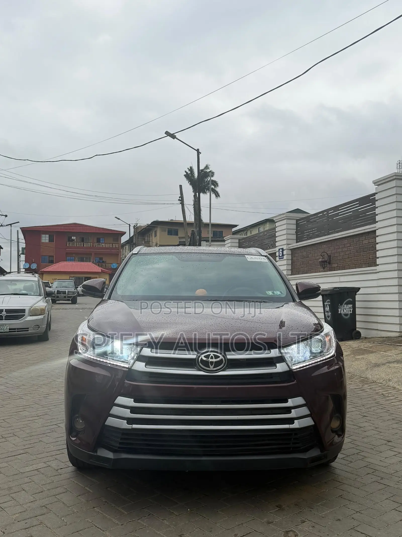 Toyota Highlander XLE 4dr SUV AWD (3.5L 6cyl 6A) 2015 Maroon