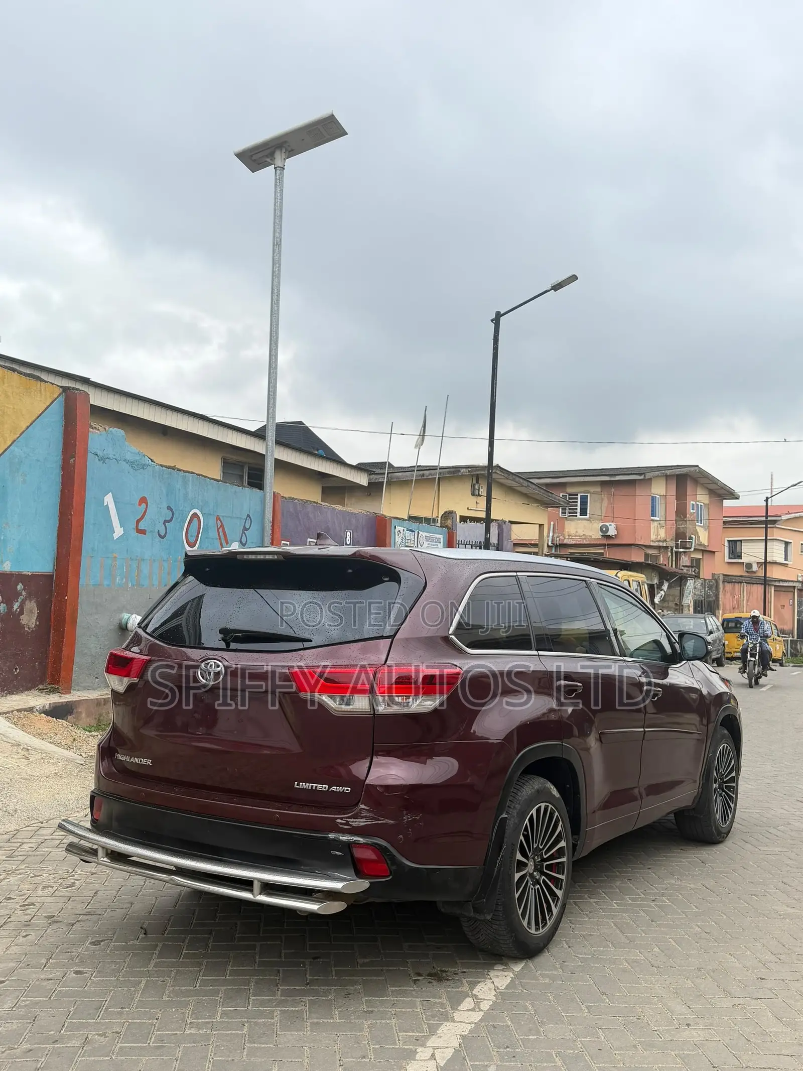 Toyota Highlander XLE 4dr SUV AWD (3.5L 6cyl 6A) 2015 Maroon