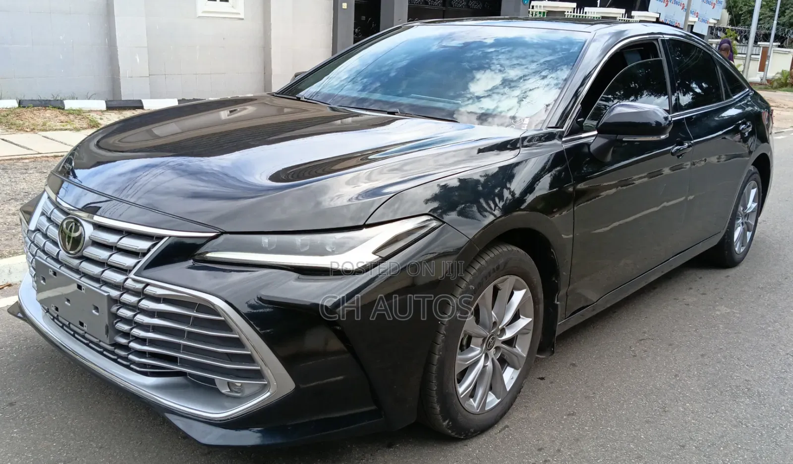 Toyota Avalon 2025 Black