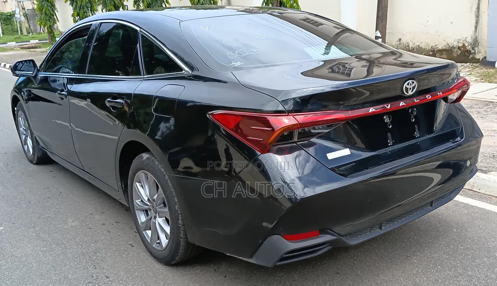 Toyota Avalon 2025 Black