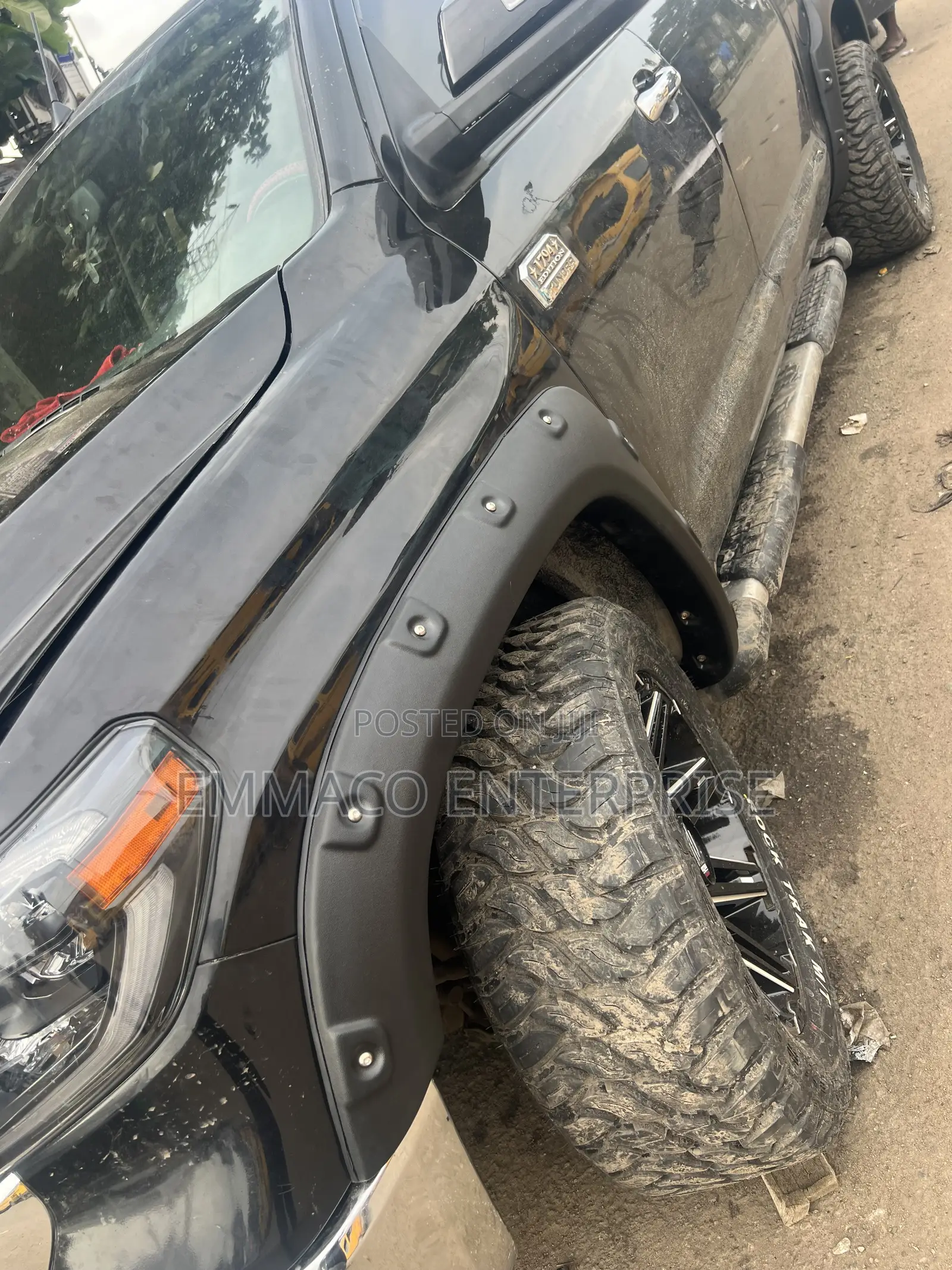 Tundra Fender Chrome