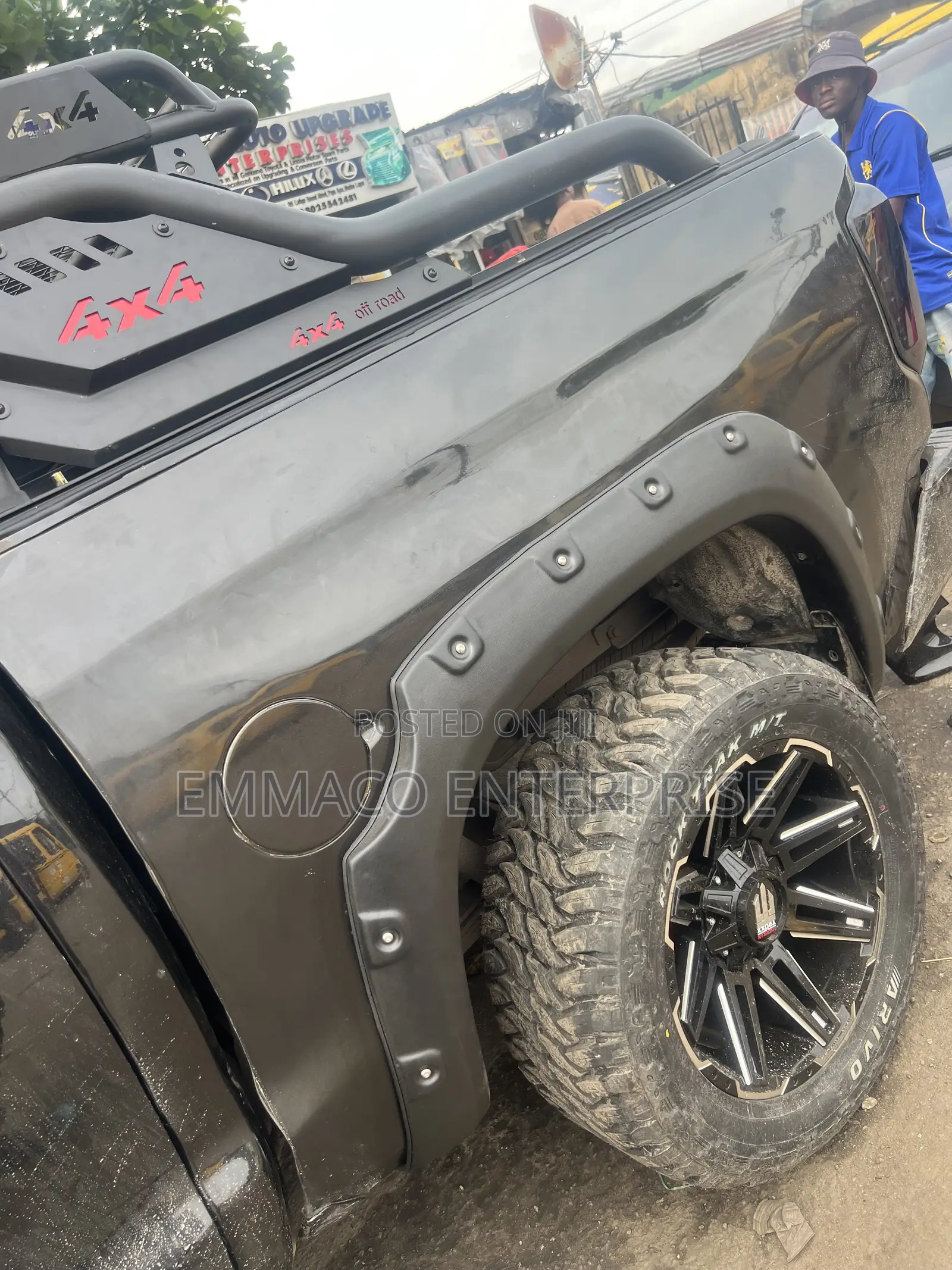 Tundra Fender Chrome