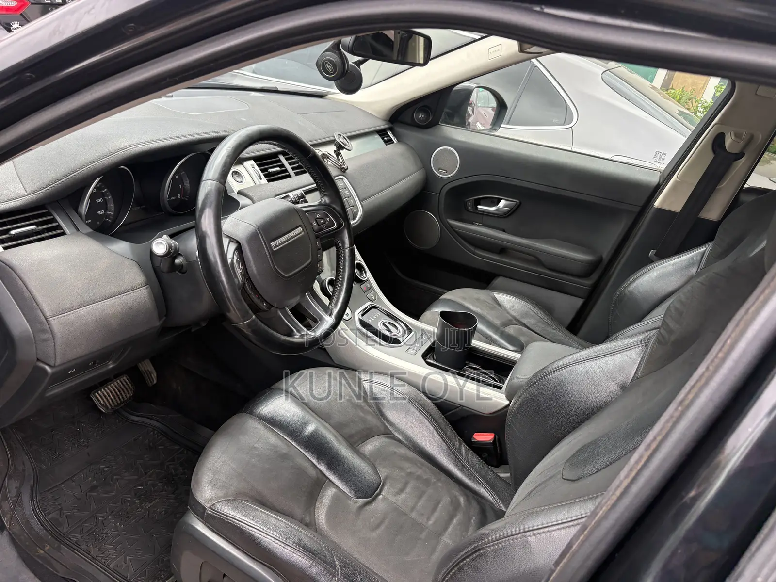 Land Rover Range Rover Evoque SE 5dr 4x4 (2.0L 4cyl 9A) 2016 Black
