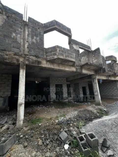 4bdrm Townhouse/Terrace in Life Camp for sale