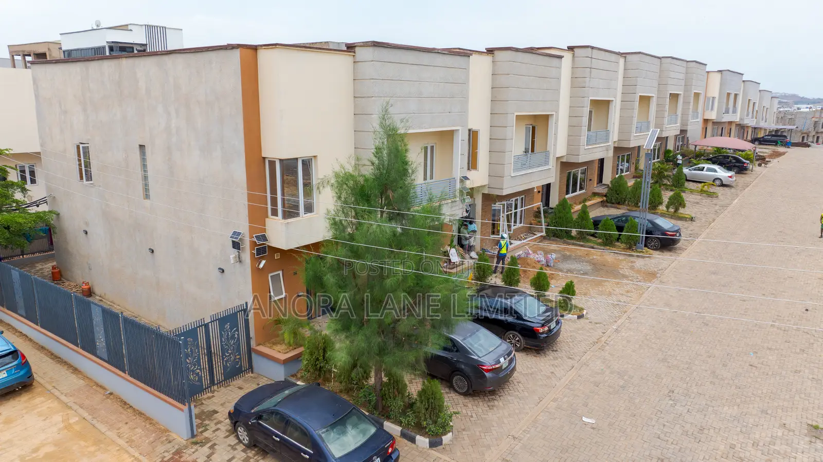 4bdrm Townhouse/Terrace in Life Camp for sale