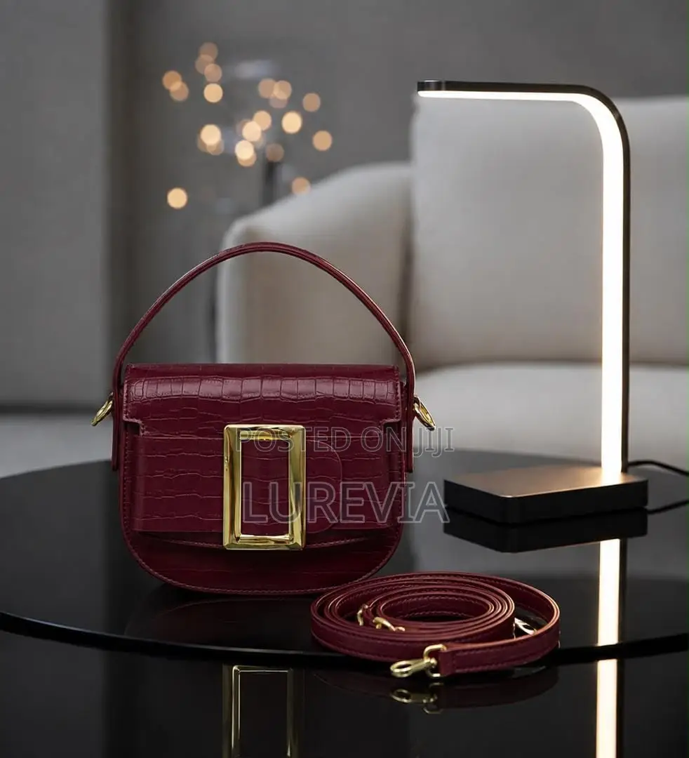 Elegant Women’s Shoulder Bag
