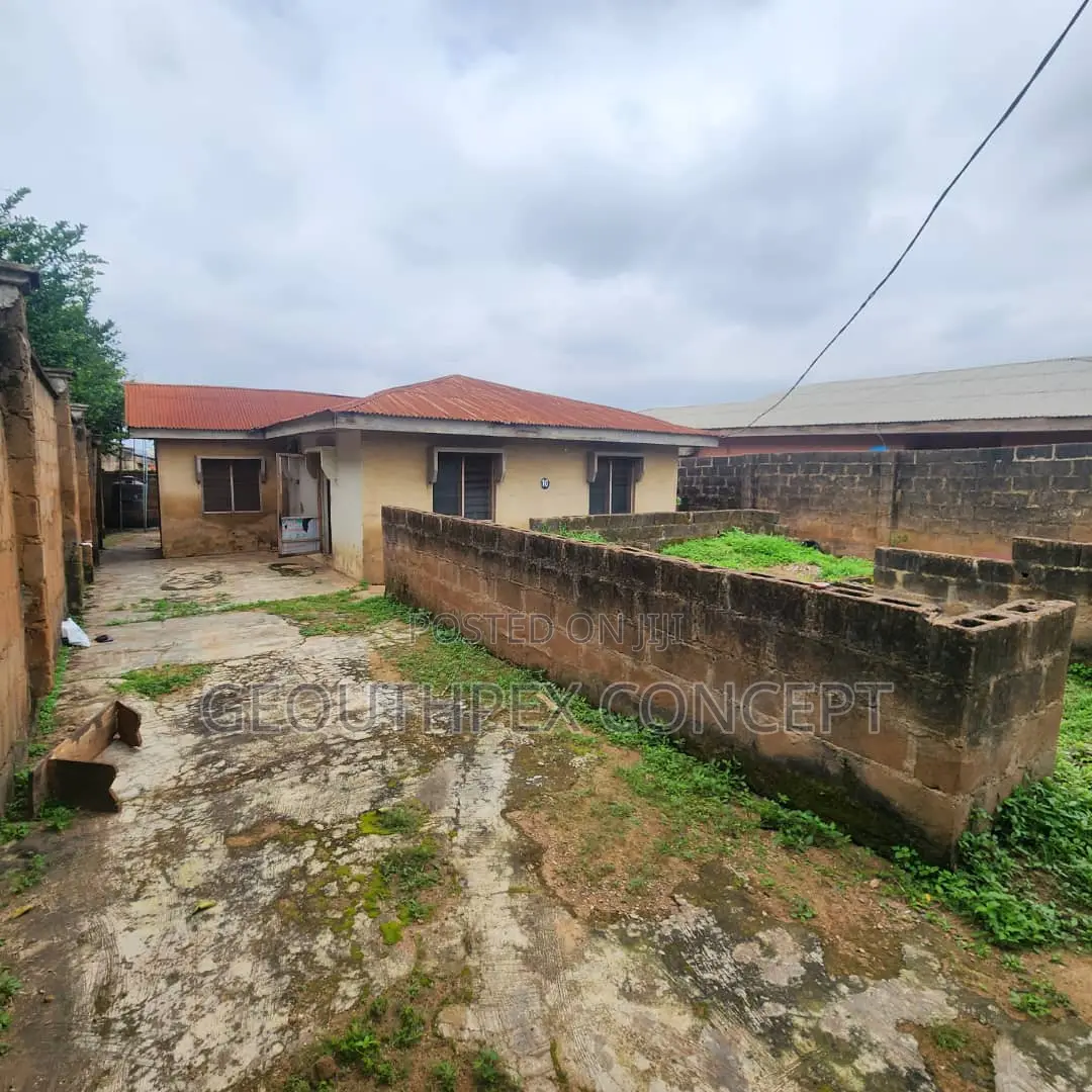 2bdrm Block of Flats in Akobo for sale