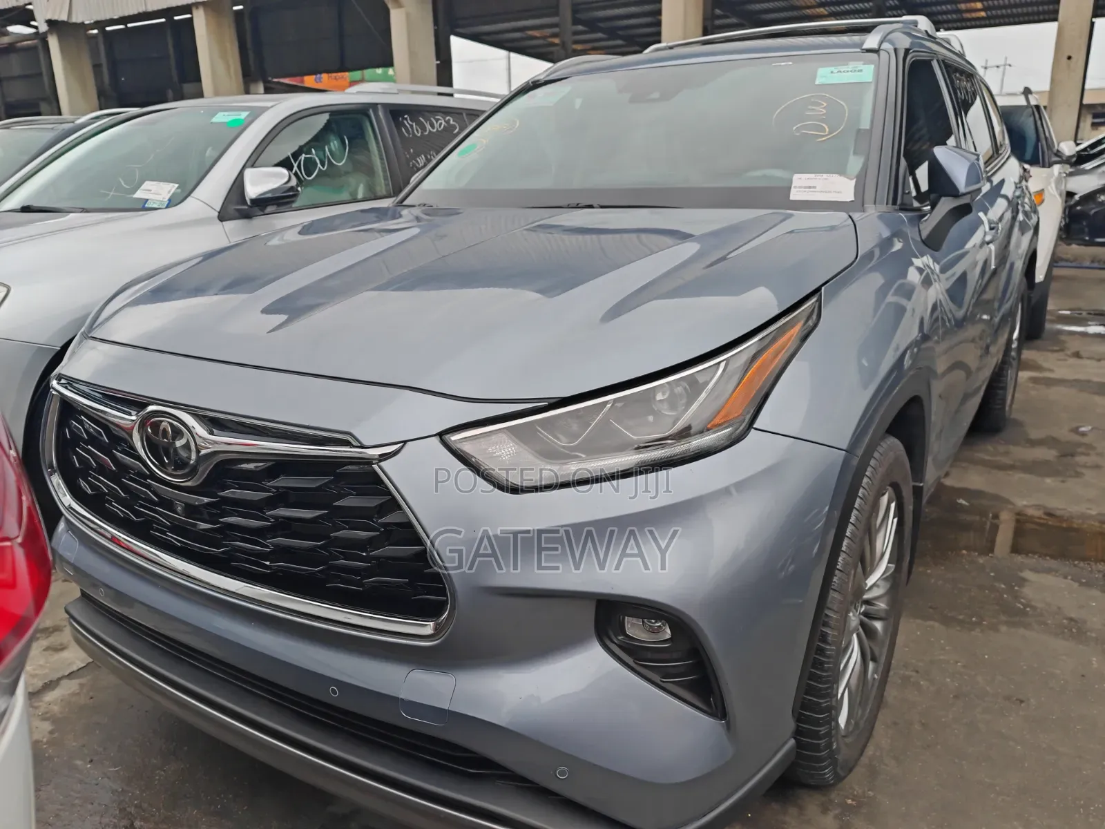 Toyota Highlander 2023 Blue