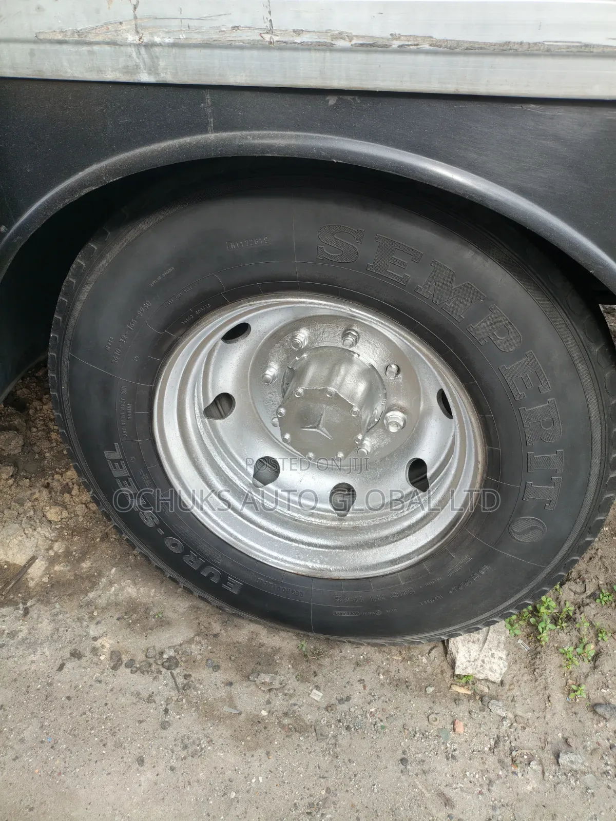 M/ Benz Container Body 8 Bolts High Tyers..