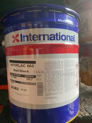 International Marine Paint Matt Black