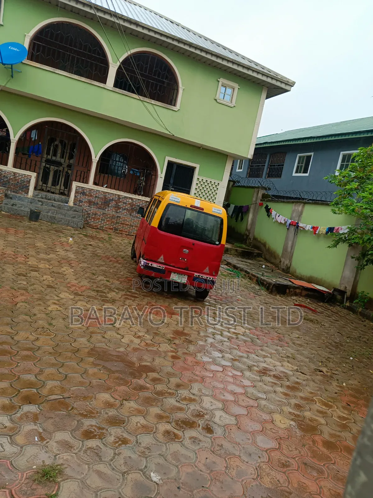 9bdrm Block of Flats in Benin City for sale