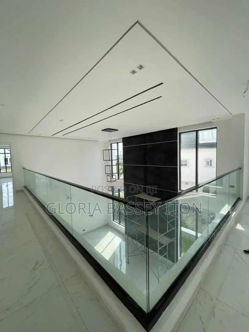 3bdrm Duplex in Palm City Residents, Abraham Adesanya for sale