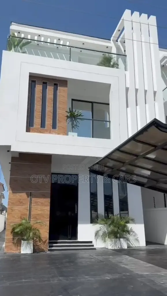 Furnished 5bdrm Duplex in Lekki Phase 1 for sale