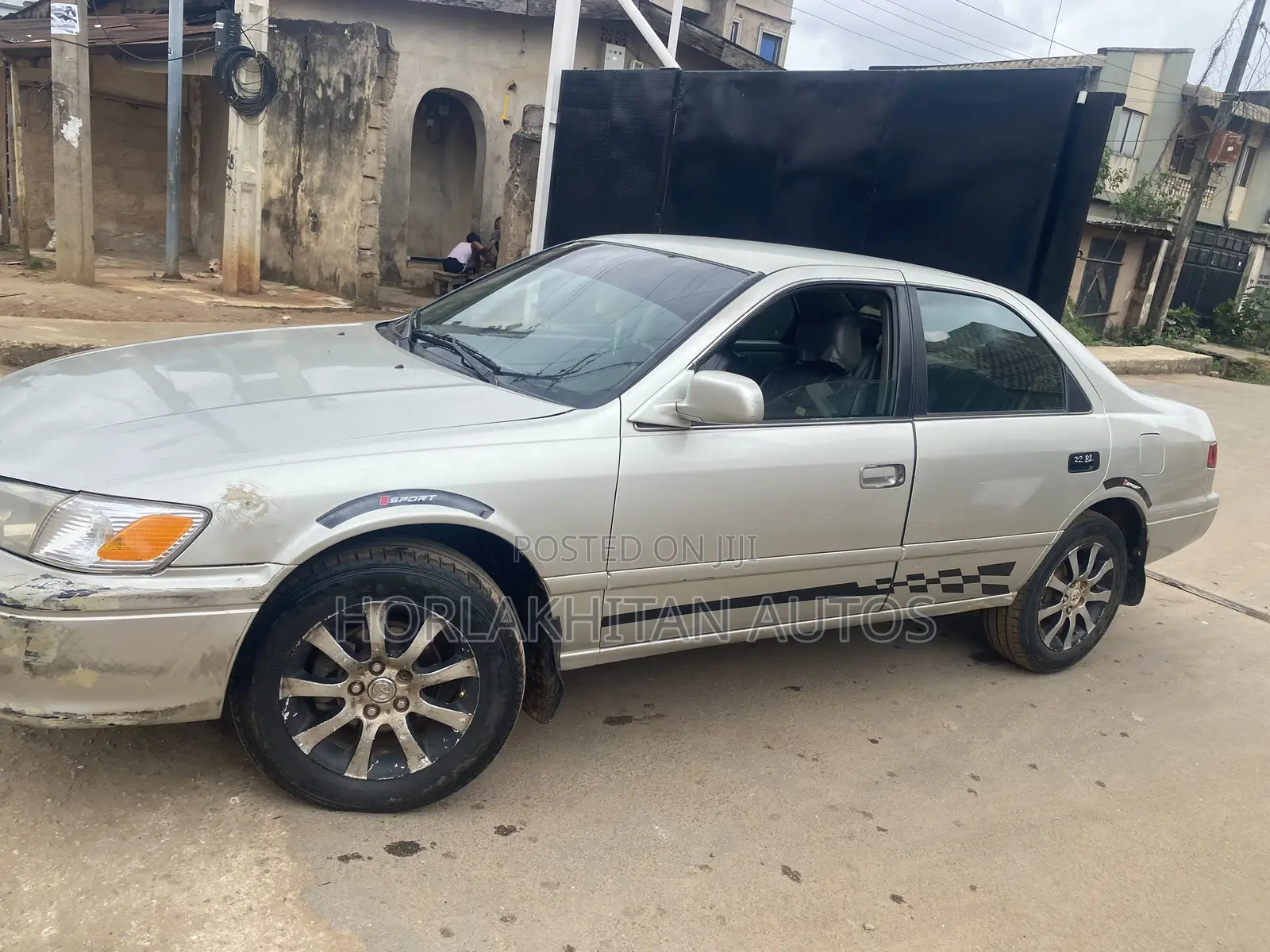 Toyota Camry LE 4dr Sedan (2.4L 4cyl 5M) 2002 Silver