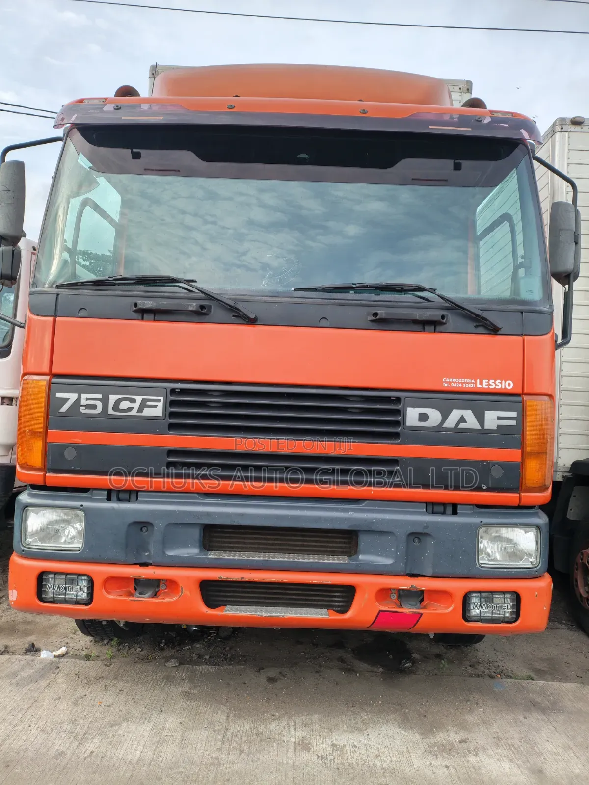 DAF 75 Container Body 6 Tyers 10 Bolts