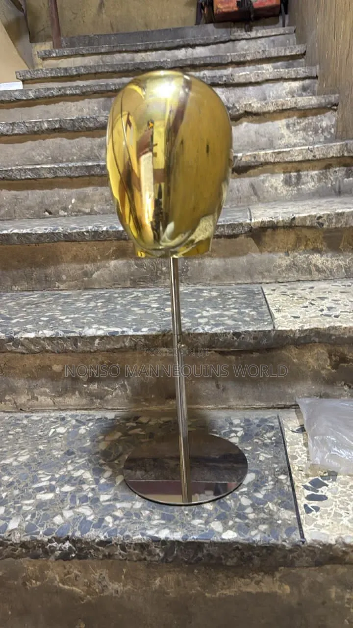 Faceless Gold Male Mannequin Head