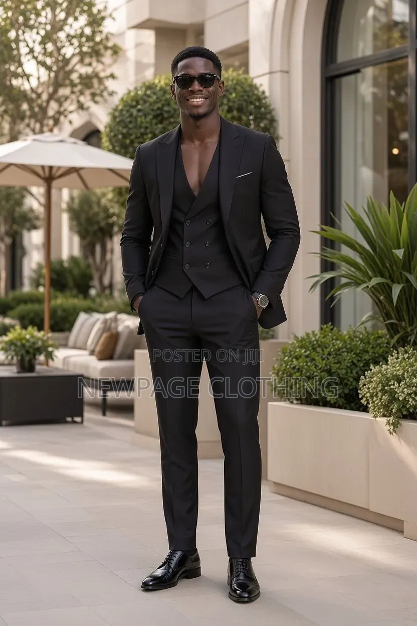 Be Black, Bold & Ready to Impress in This Black 3 in 1 Blazer