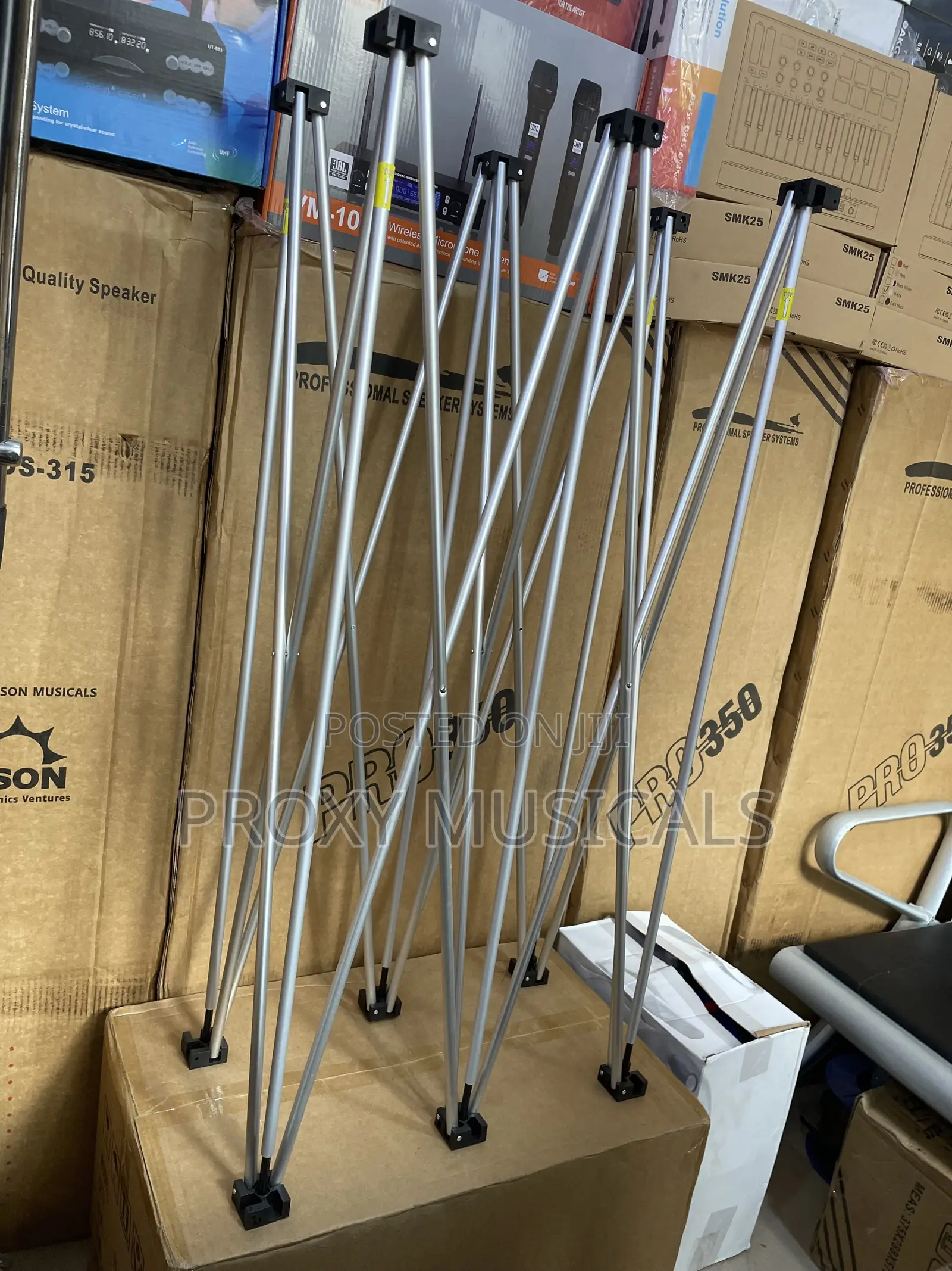 3Leg DJ Stand