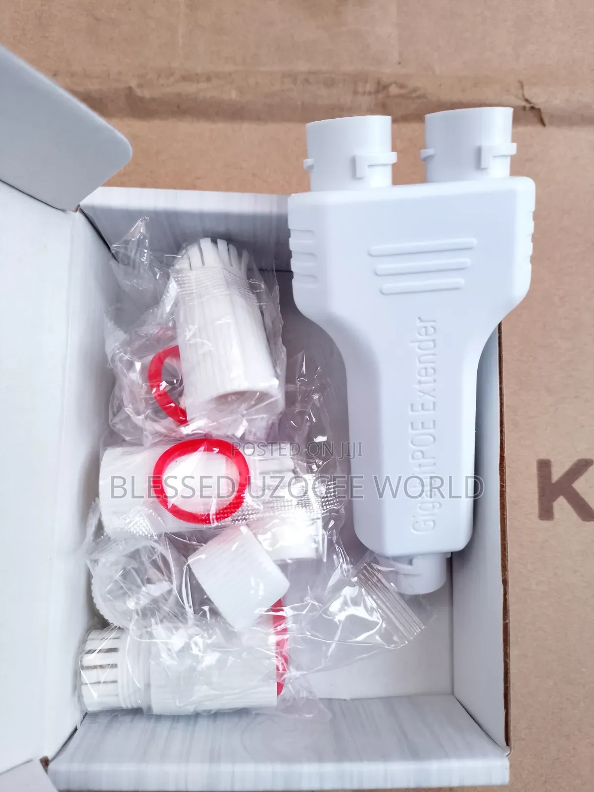 Gigabit POE Extender Outdoor 1 Input to 2 Output POE Repeater for CCTV