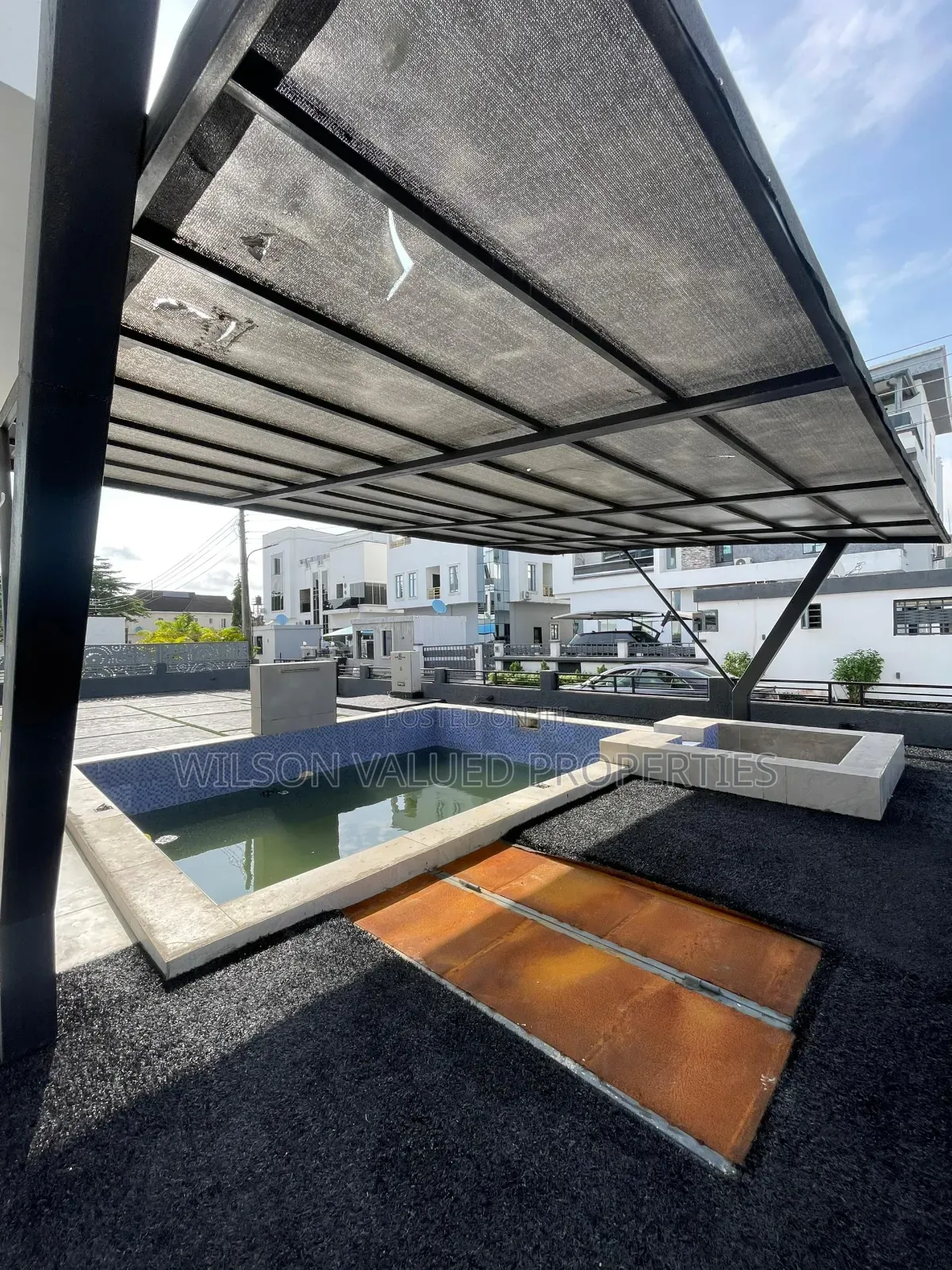 5bdrm Mansion in Wvp Homes Ltd, Osapa london for sale