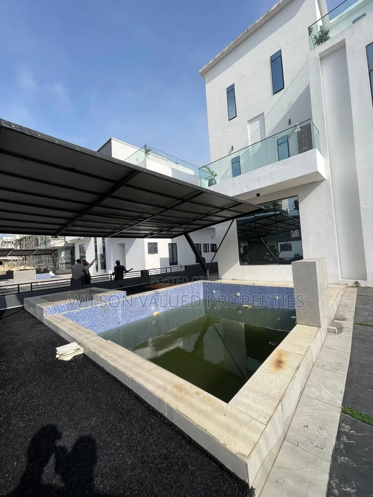 5bdrm Mansion in Wvp Homes Ltd, Osapa london for sale